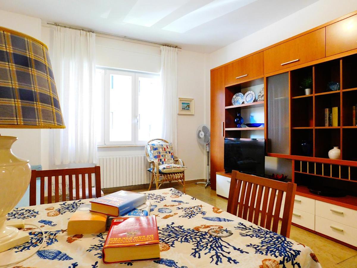 Fantastico Appartamento In Centro, Levanto Exterior photo